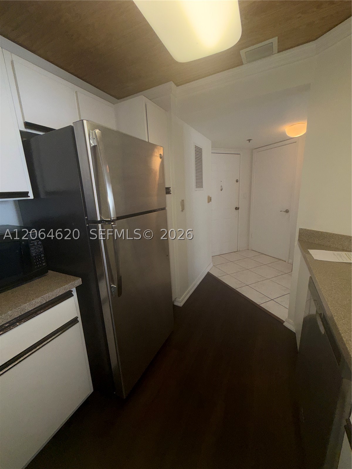 540 BRICKELL KEY DR #617, Miami FL 33131