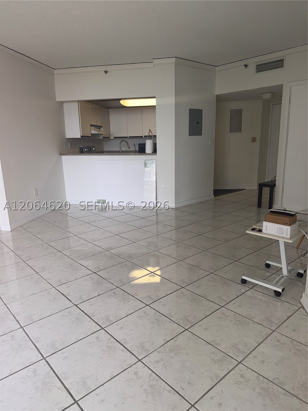 540 BRICKELL KEY DR #617, Miami FL 33131