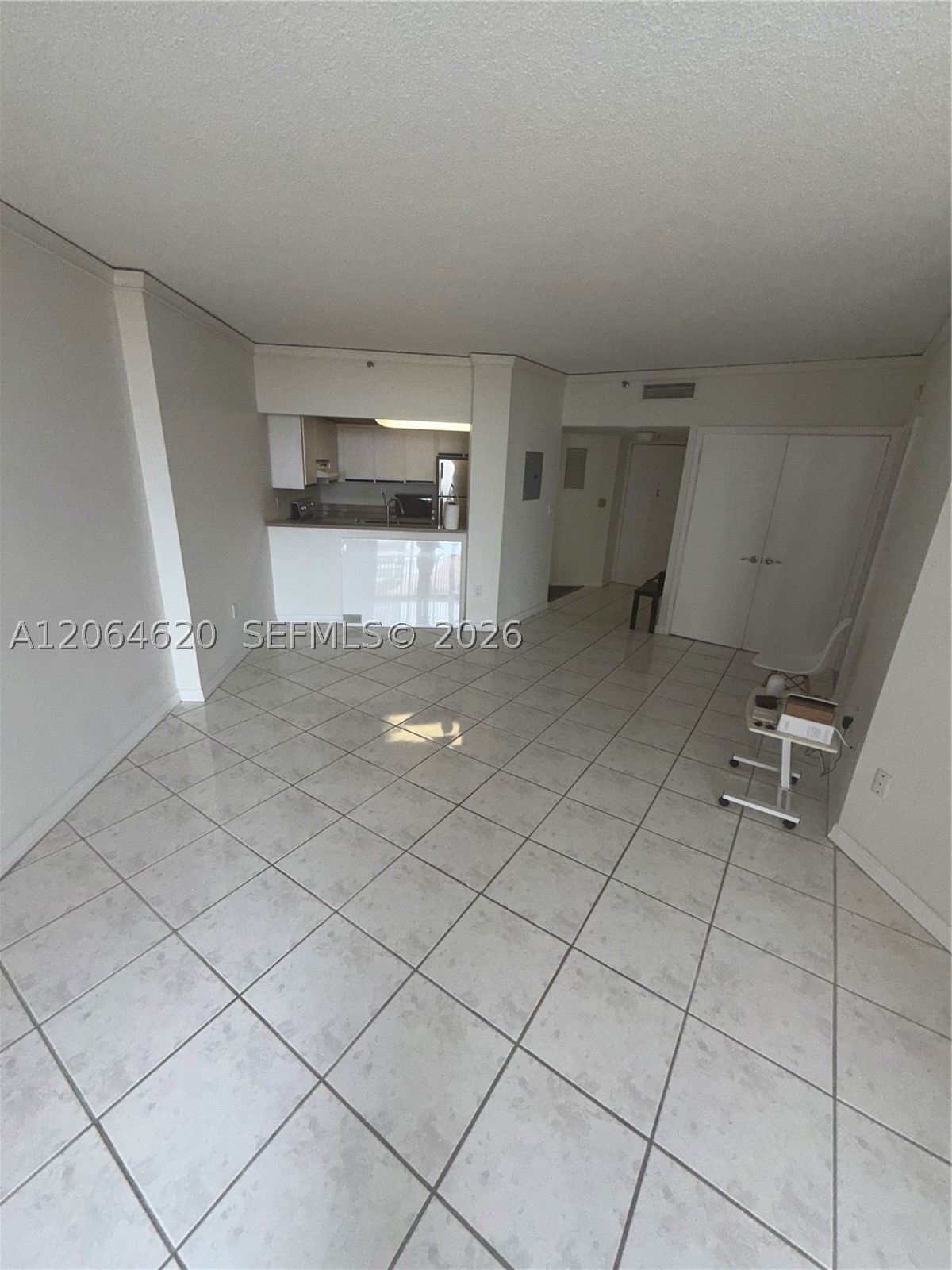 540 BRICKELL KEY DR #617, Miami FL 33131