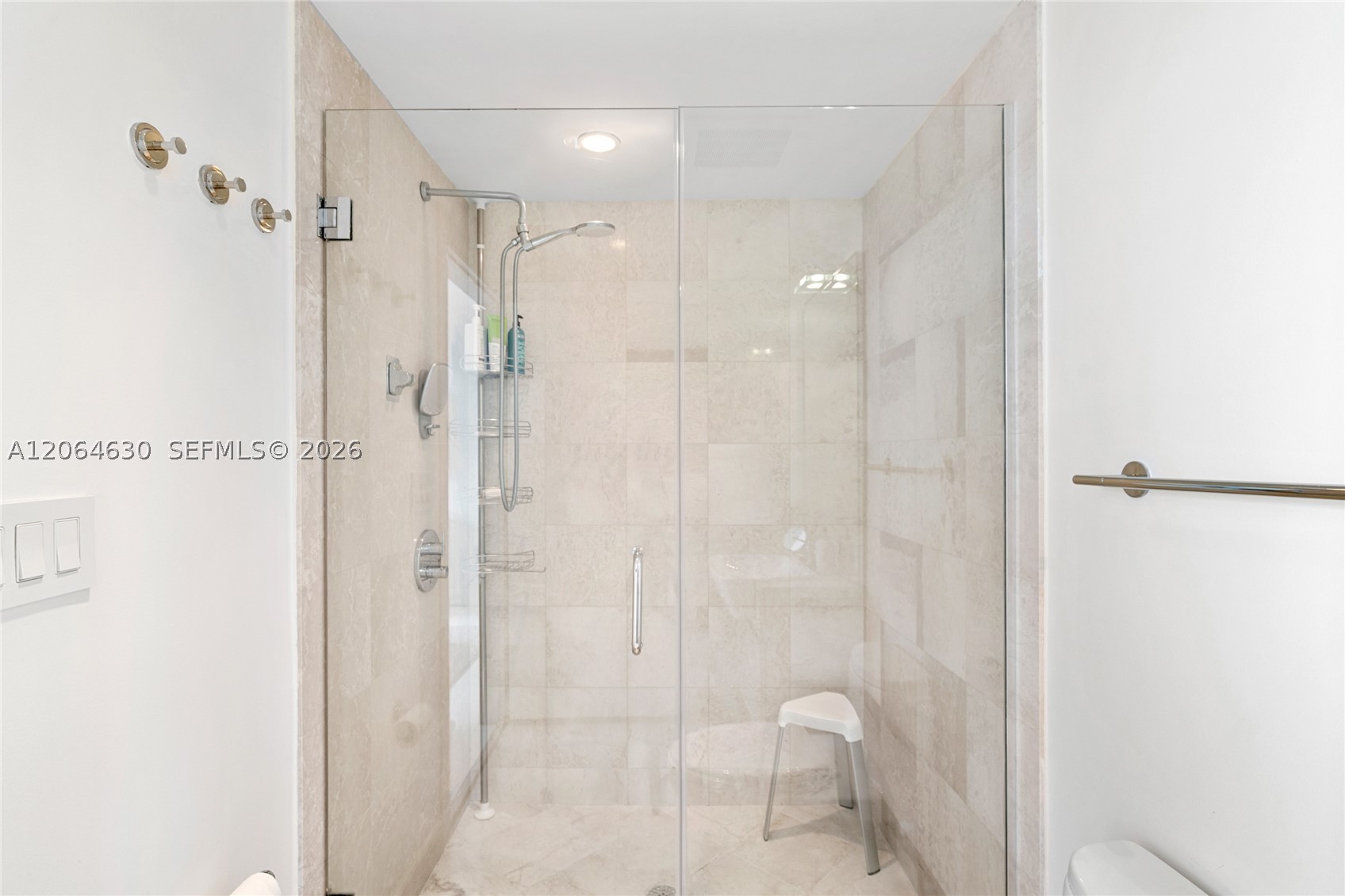 200 Biscayne Boulevard Way #3802, Miami FL 33131