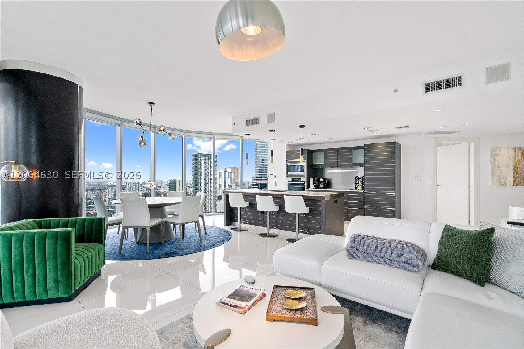 200 Biscayne Boulevard Way #3802, Miami FL 33131