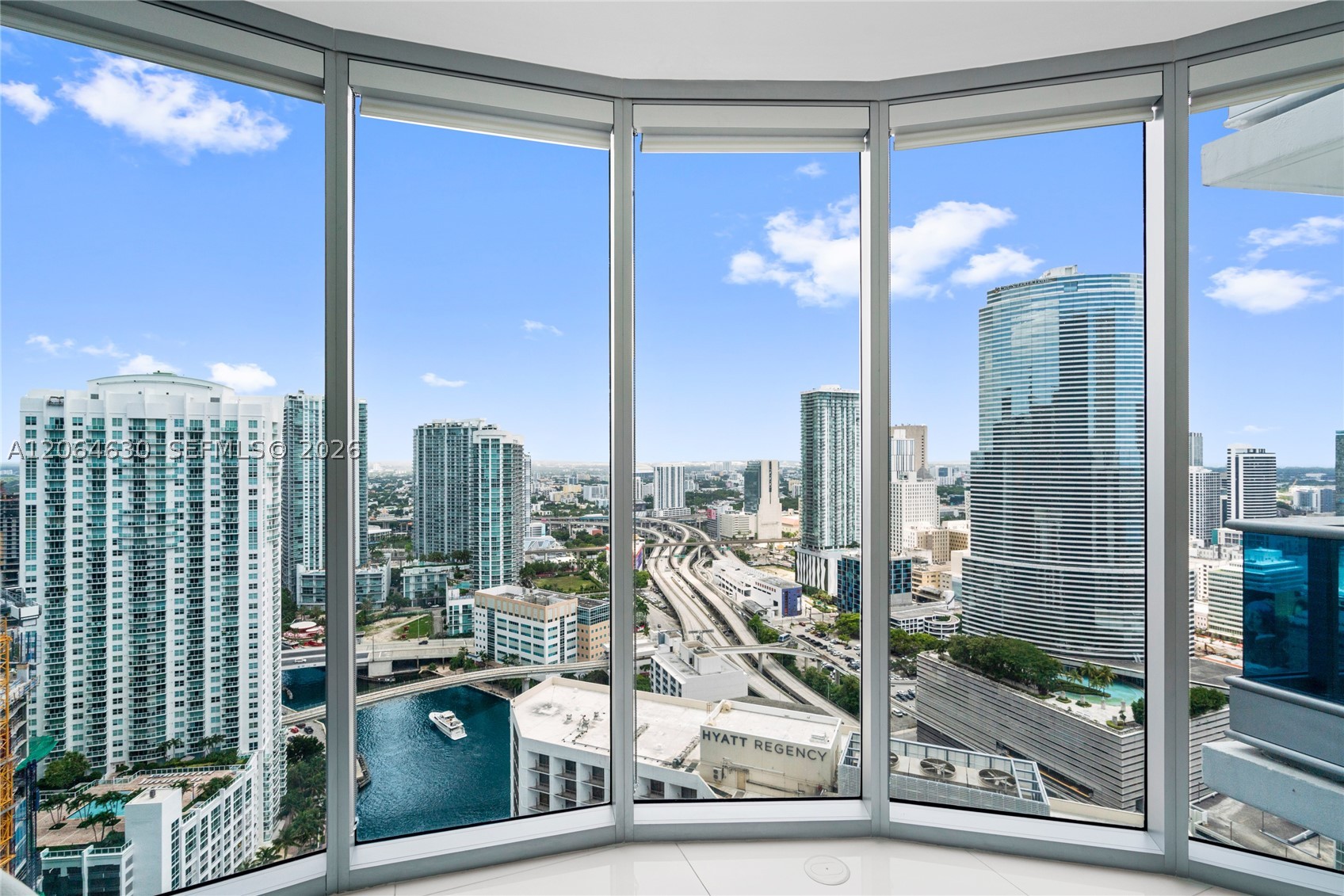 200 Biscayne Boulevard Way #3802, Miami FL 33131