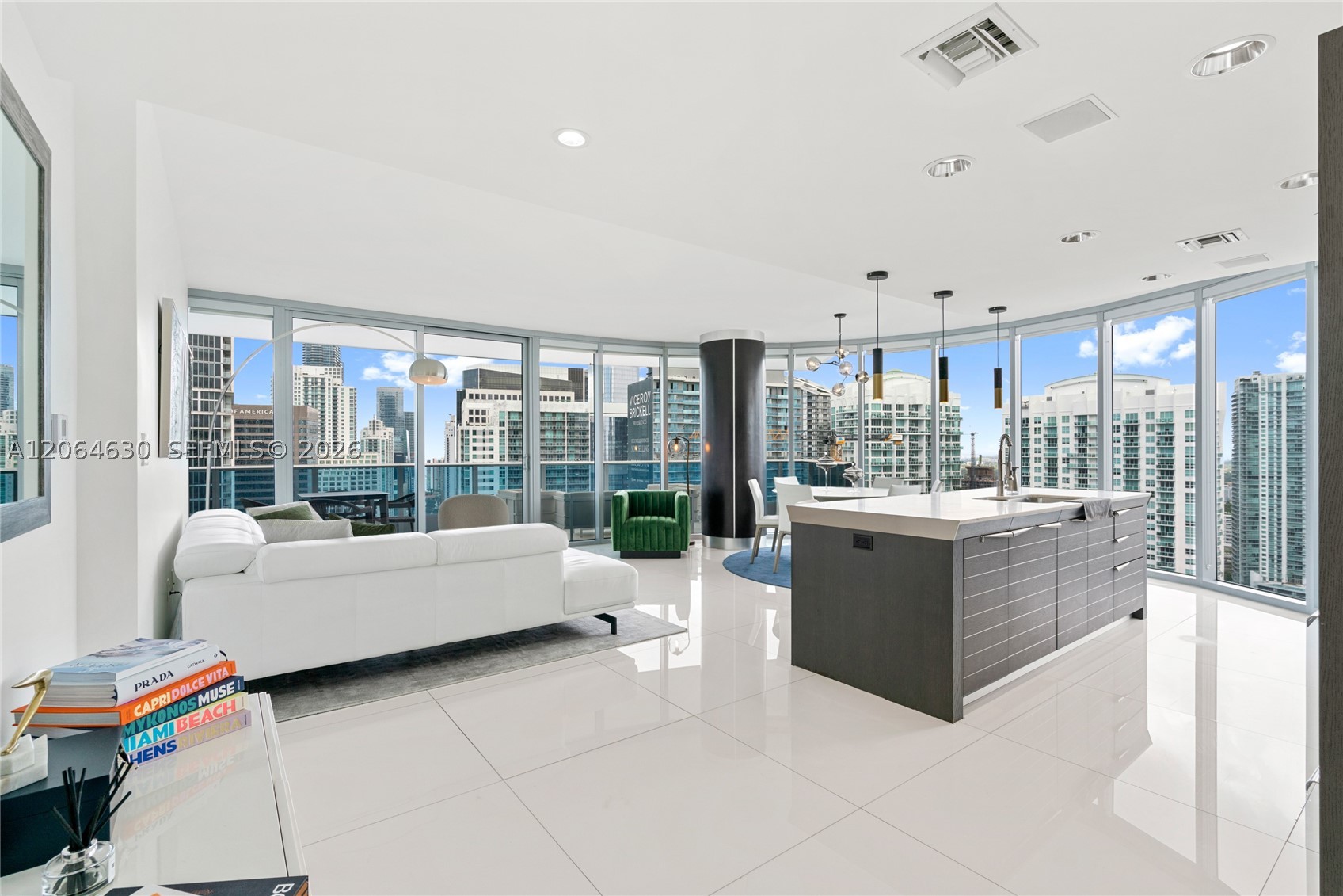 200 Biscayne Boulevard Way #3802, Miami FL 33131