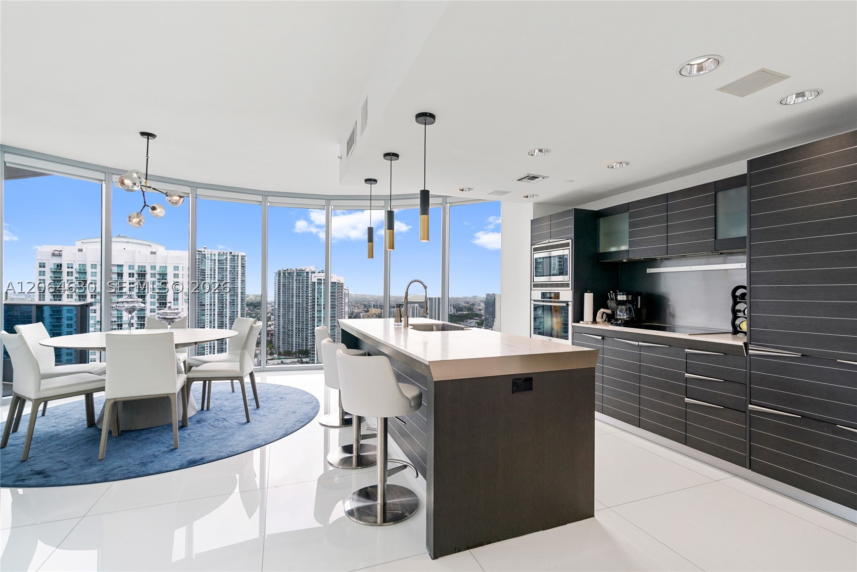 200 Biscayne Boulevard Way #3802, Miami FL 33131
