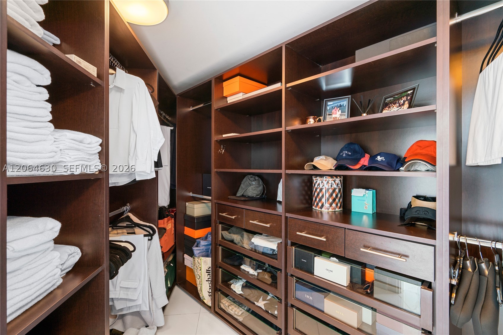 200 Biscayne Boulevard Way #3802, Miami FL 33131