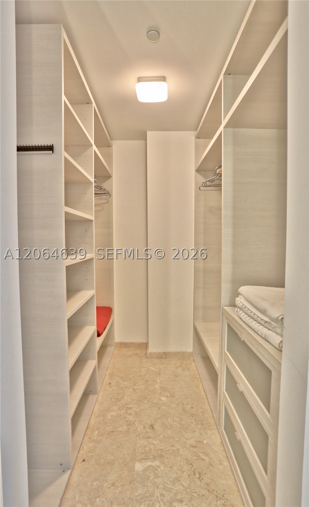 88 SW 7th St #3805, Miami FL 33130