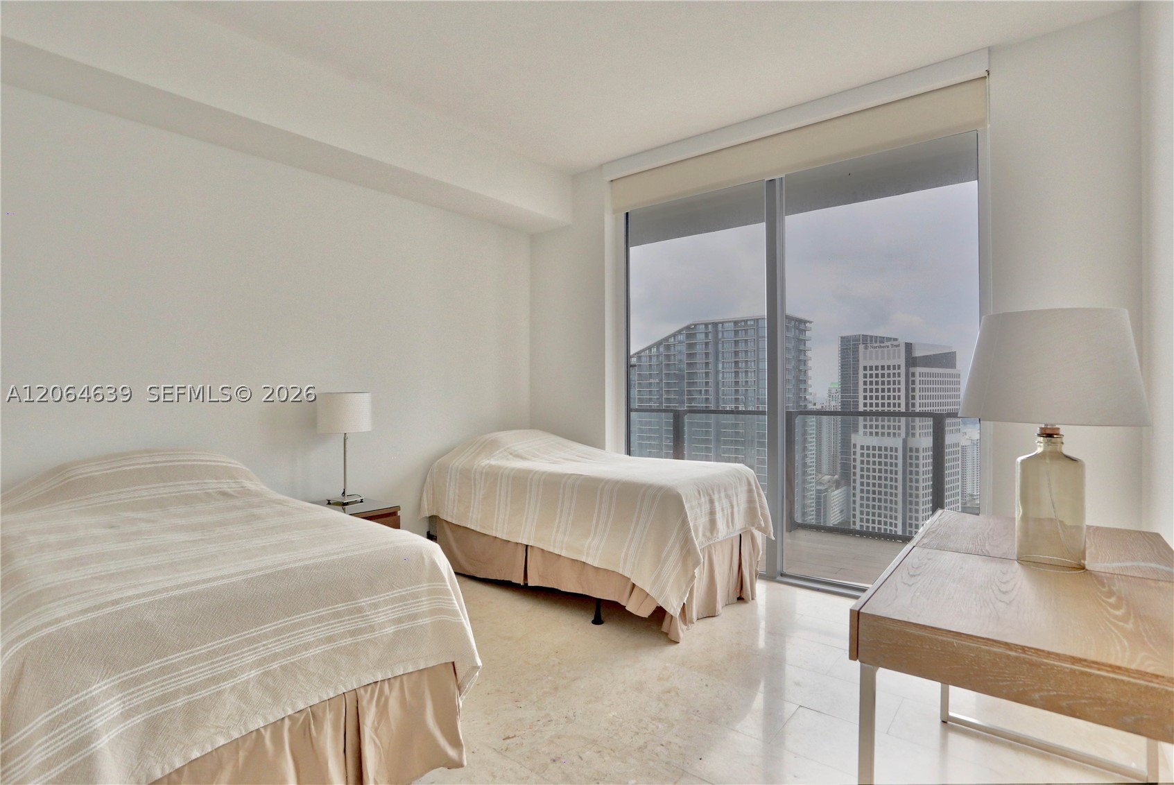 88 SW 7th St #3805, Miami FL 33130