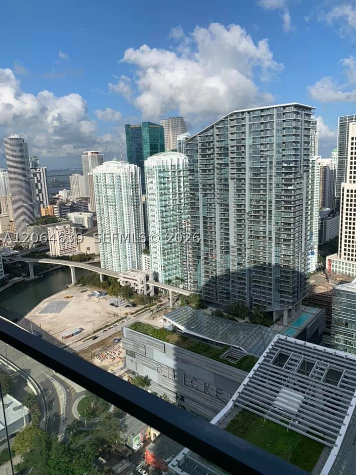 88 SW 7th St #3805, Miami FL 33130