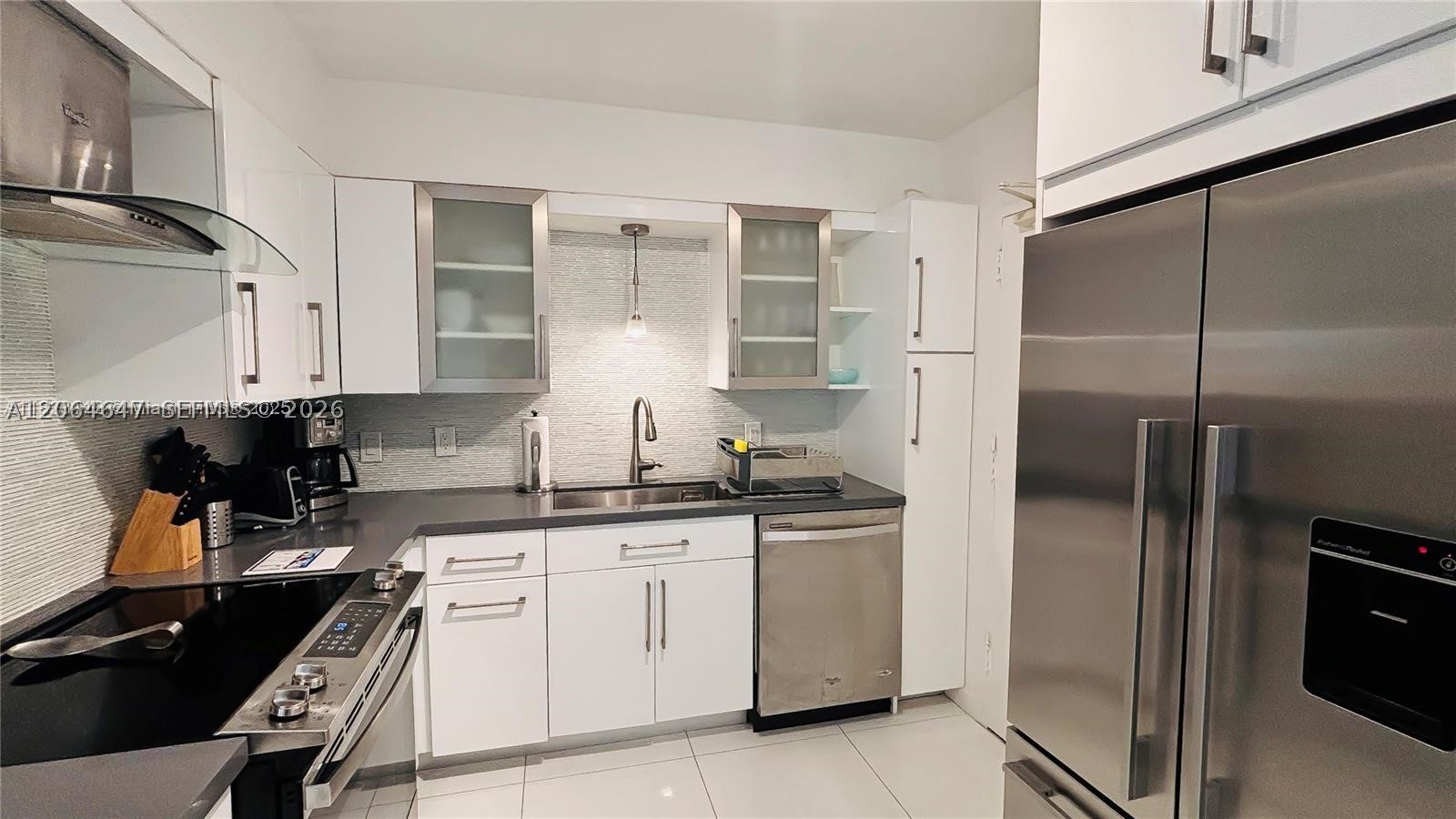 5161 Collins Ave #1003, Miami Beach FL 33140