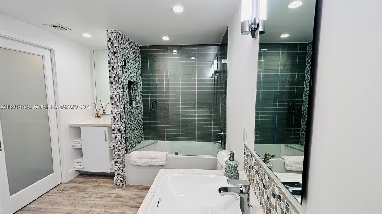5161 Collins Ave #1003, Miami Beach FL 33140