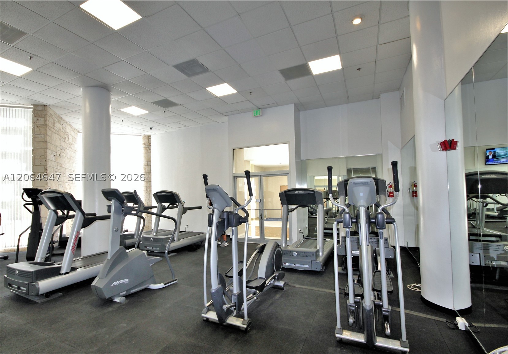 5161 Collins Ave #1003, Miami Beach FL 33140