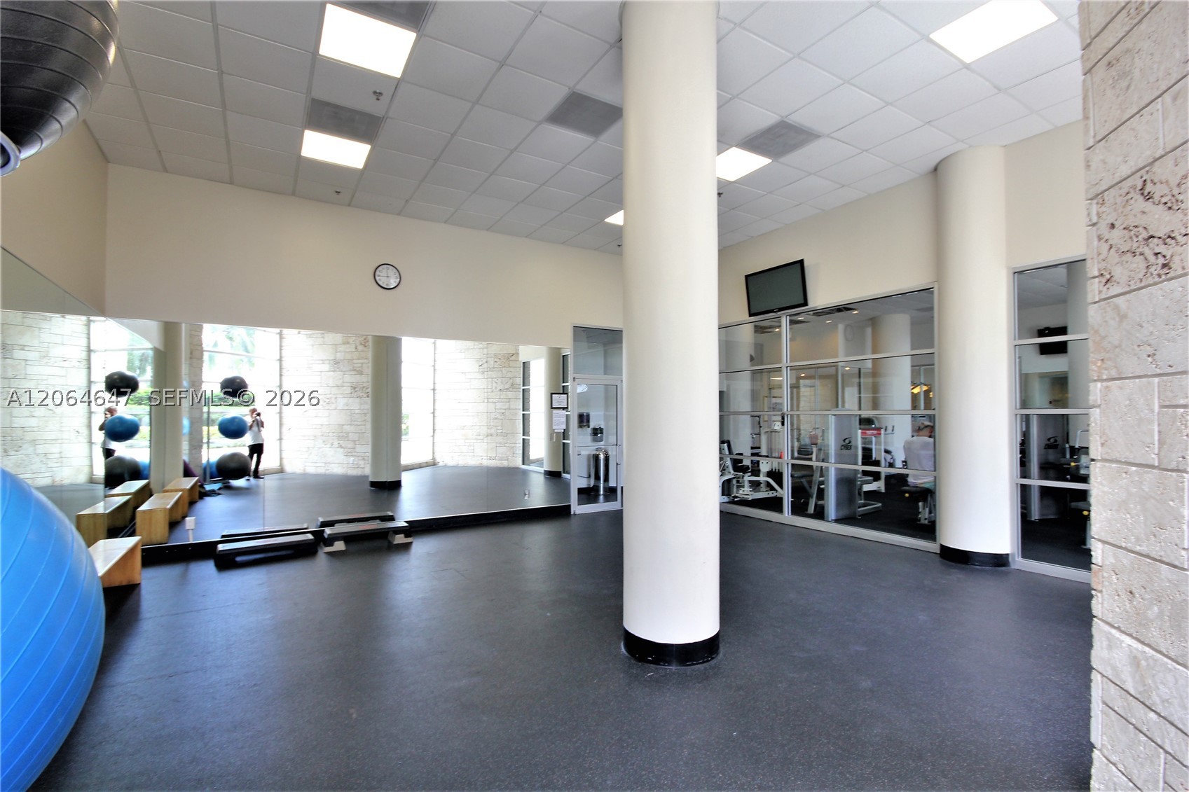 5161 Collins Ave #1003, Miami Beach FL 33140