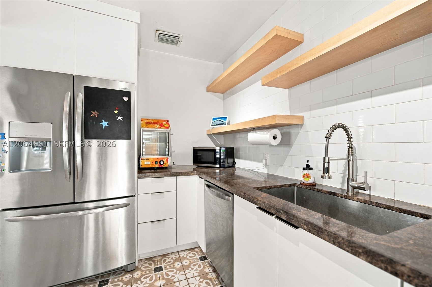 240 Carlisle Dr, Miami Springs FL 33166