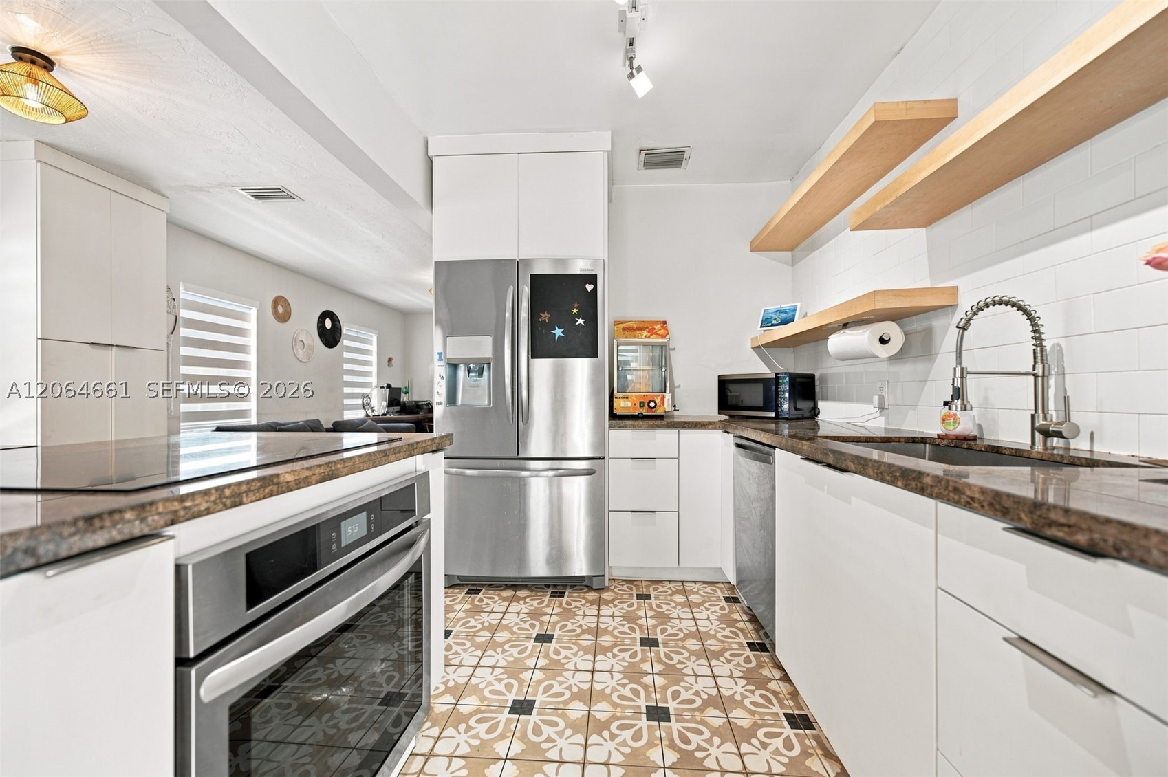 240 Carlisle Dr, Miami Springs FL 33166