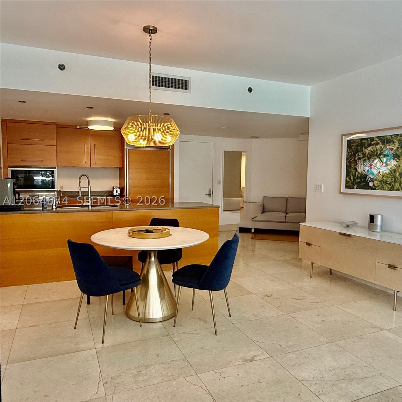 475 Brickell Ave #1609, Miami FL 33131