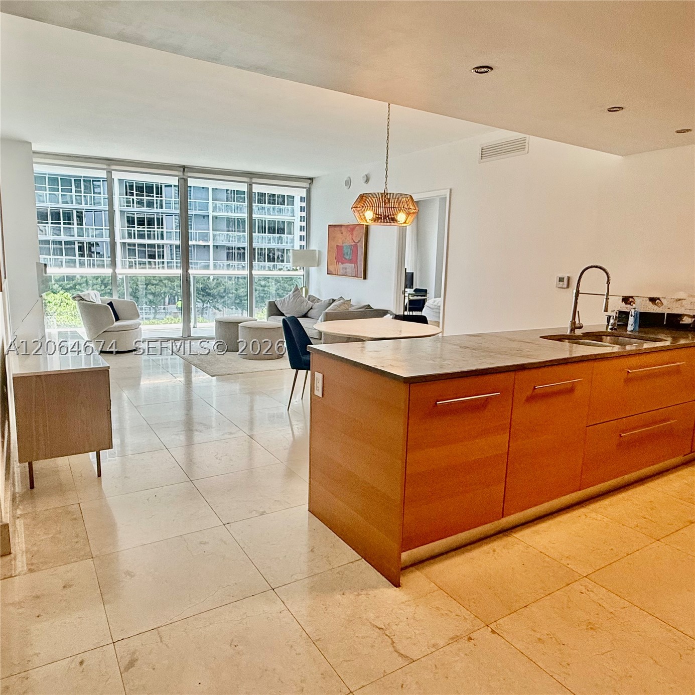 475 Brickell Ave #1609, Miami FL 33131