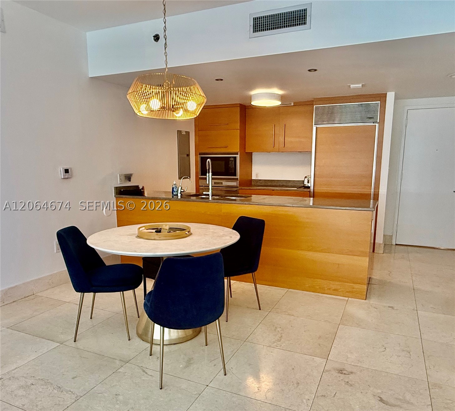 475 Brickell Ave #1609, Miami FL 33131