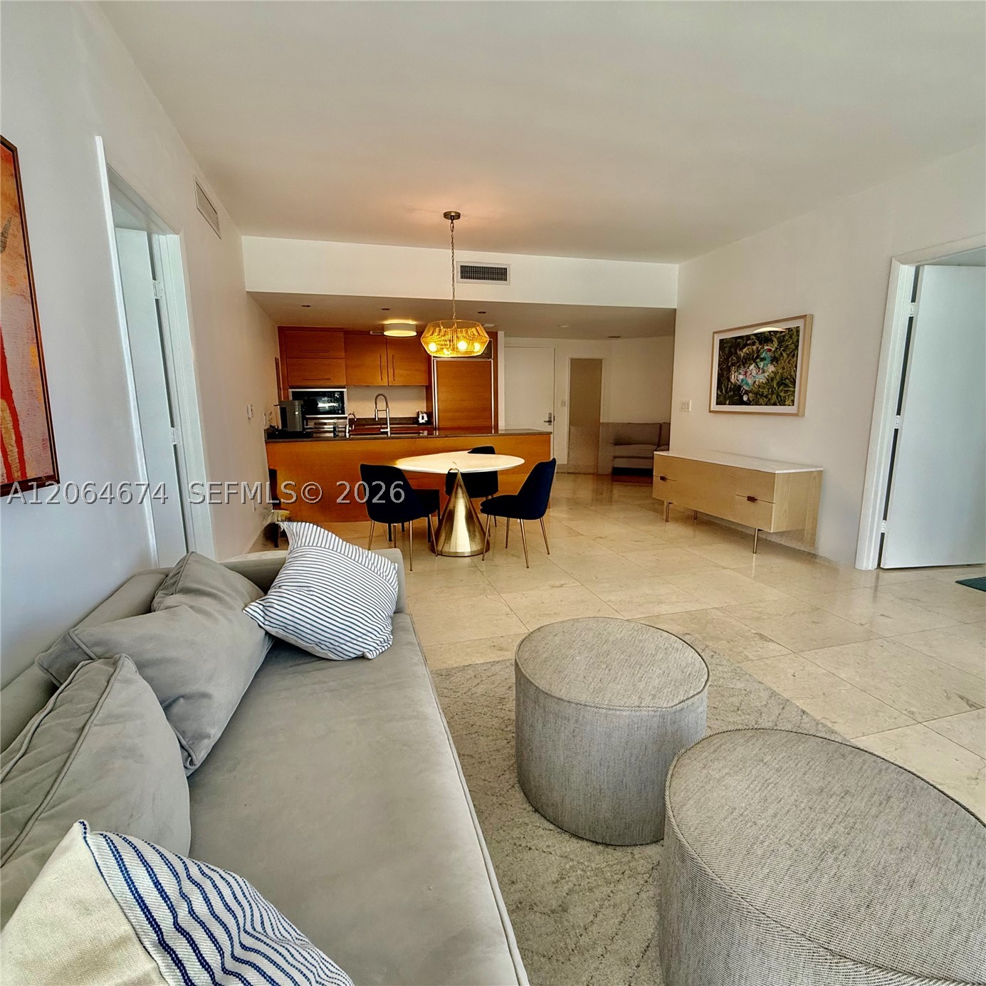 475 Brickell Ave #1609, Miami FL 33131