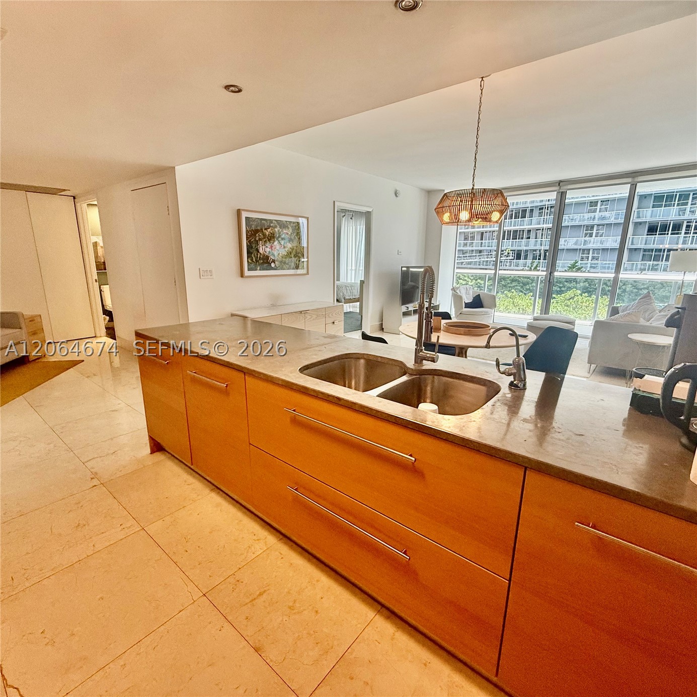 475 Brickell Ave #1609, Miami FL 33131