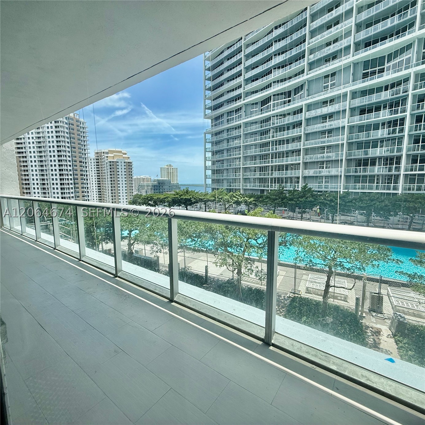 475 Brickell Ave #1609, Miami FL 33131