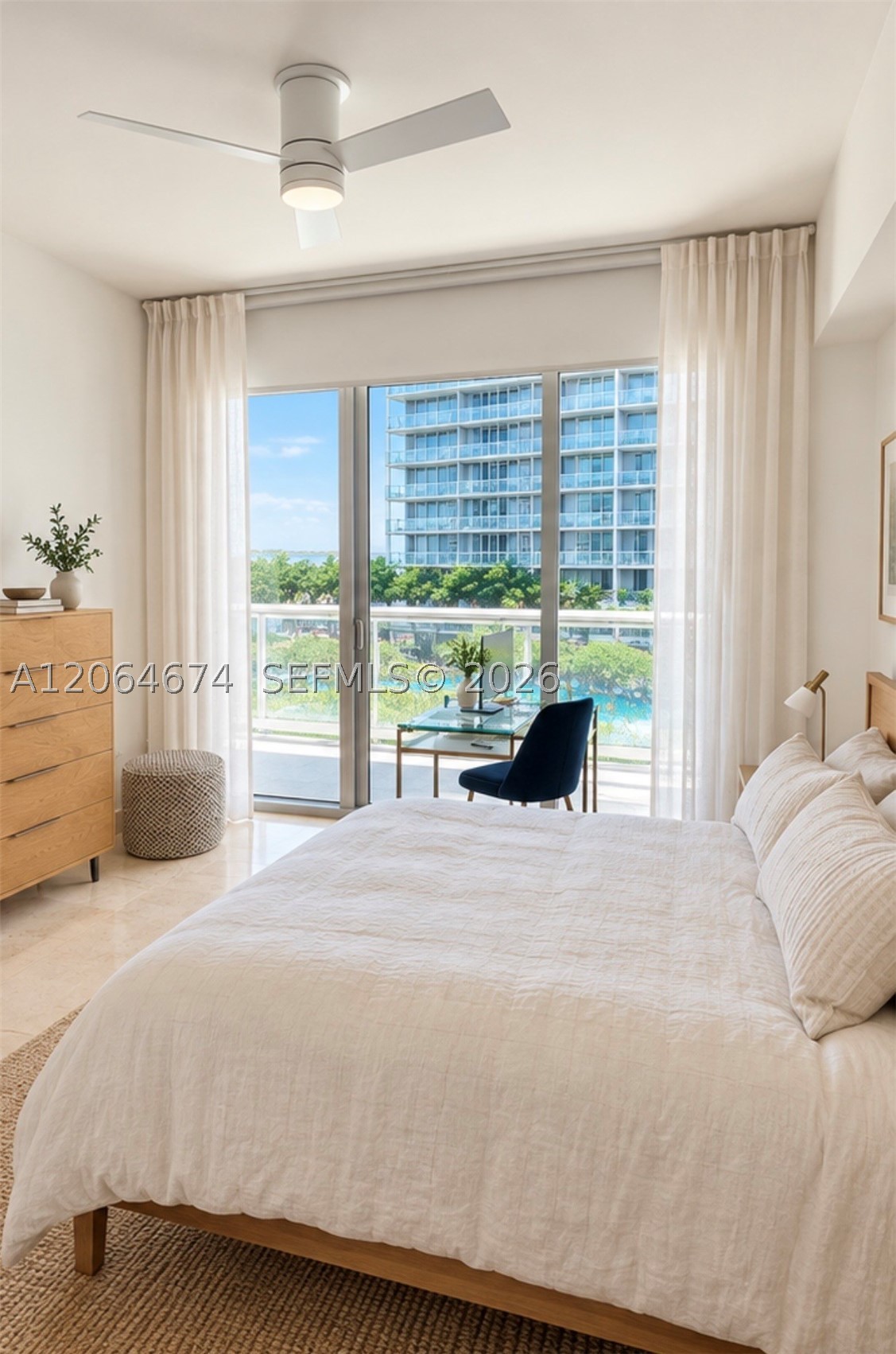475 Brickell Ave #1609, Miami FL 33131