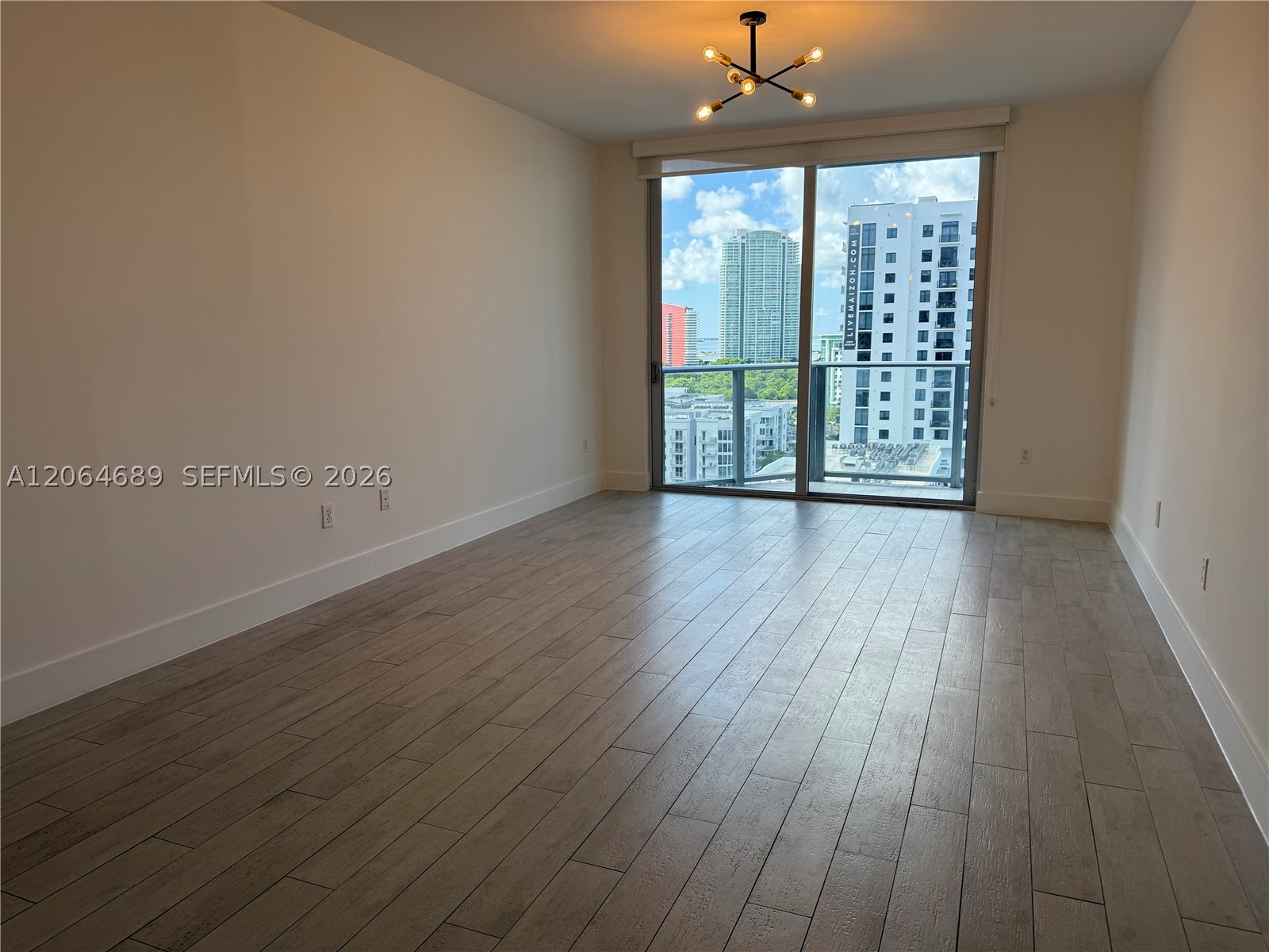 1010 SW 2nd Ave #1501, Miami FL 33130