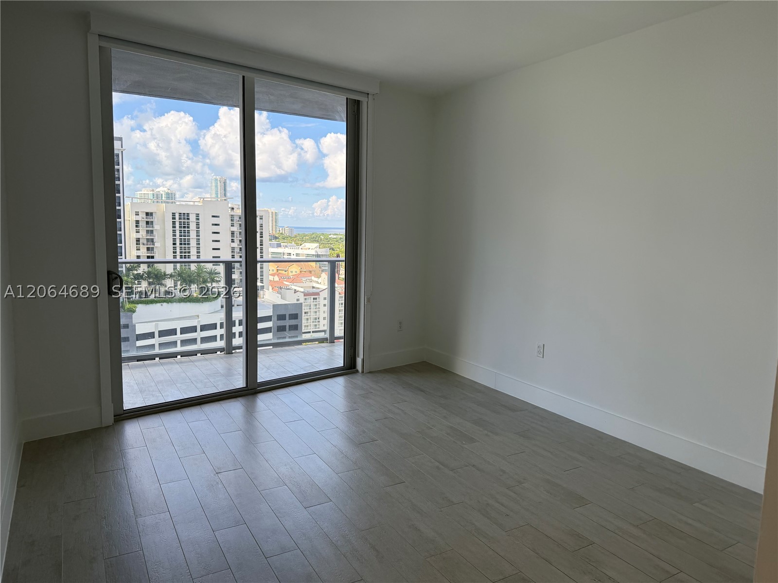 1010 SW 2nd Ave #1501, Miami FL 33130