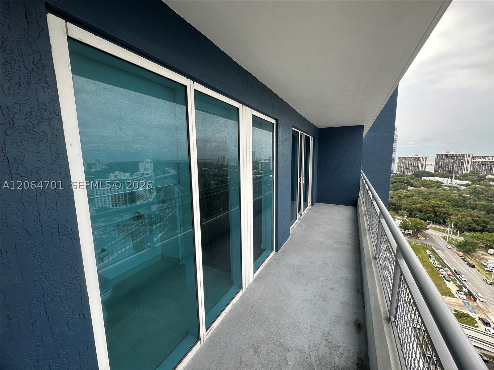 60 SW 13th St #1919, Miami FL 33130