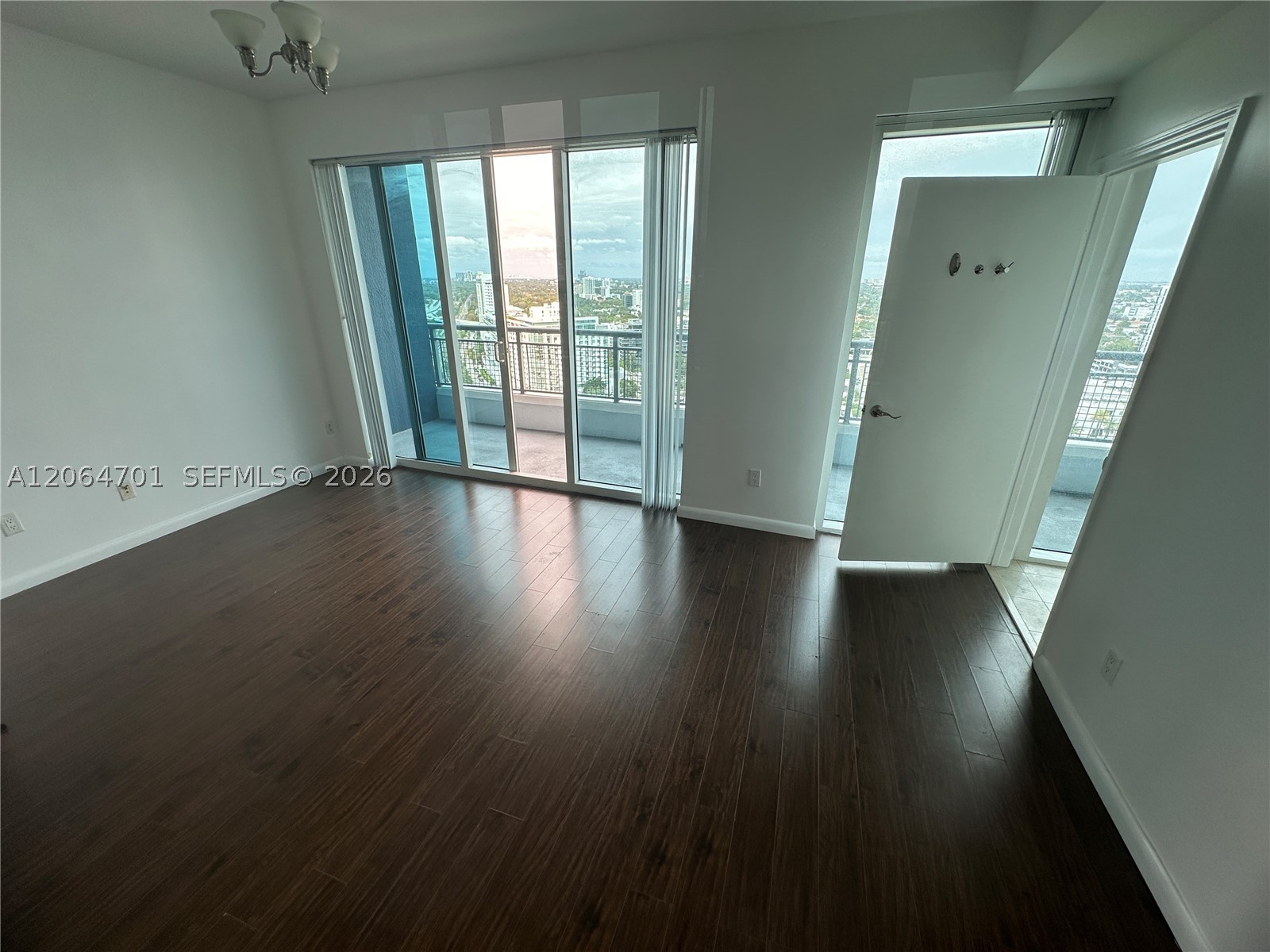 60 SW 13th St #1919, Miami FL 33130
