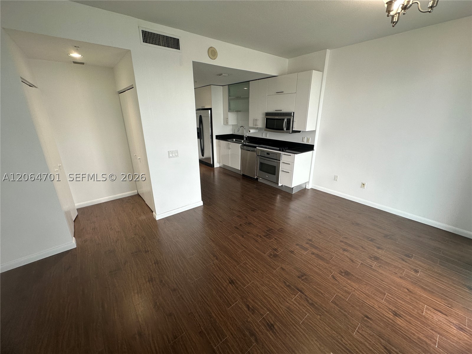 60 SW 13th St #1919, Miami FL 33130