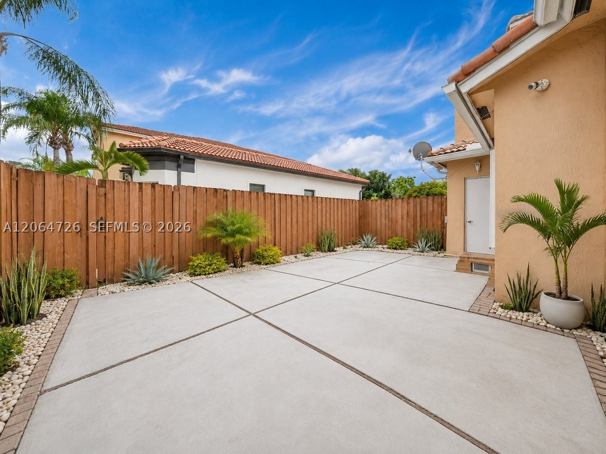 16220 SW 101st Ter, Miami FL 33196