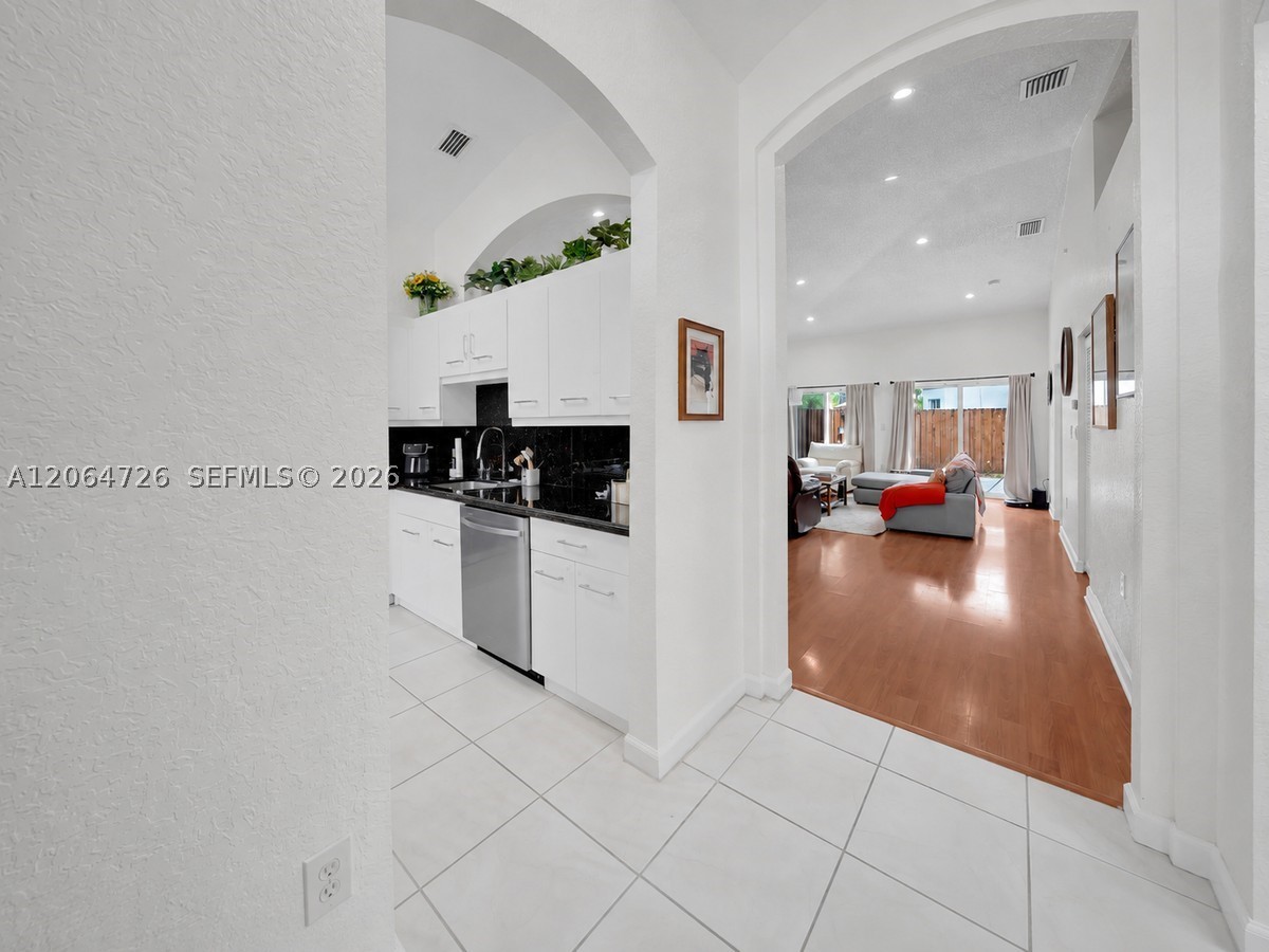 16220 SW 101st Ter, Miami FL 33196