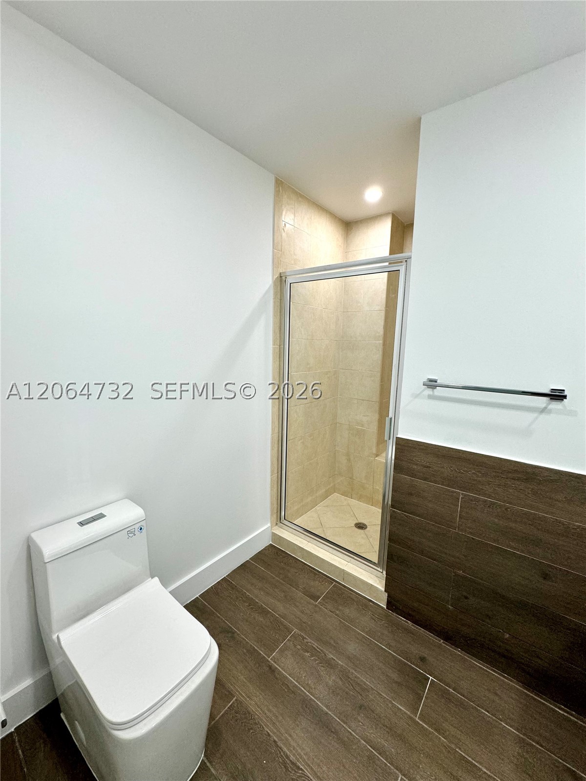 31 SE 5th St #4214, Miami FL 33131