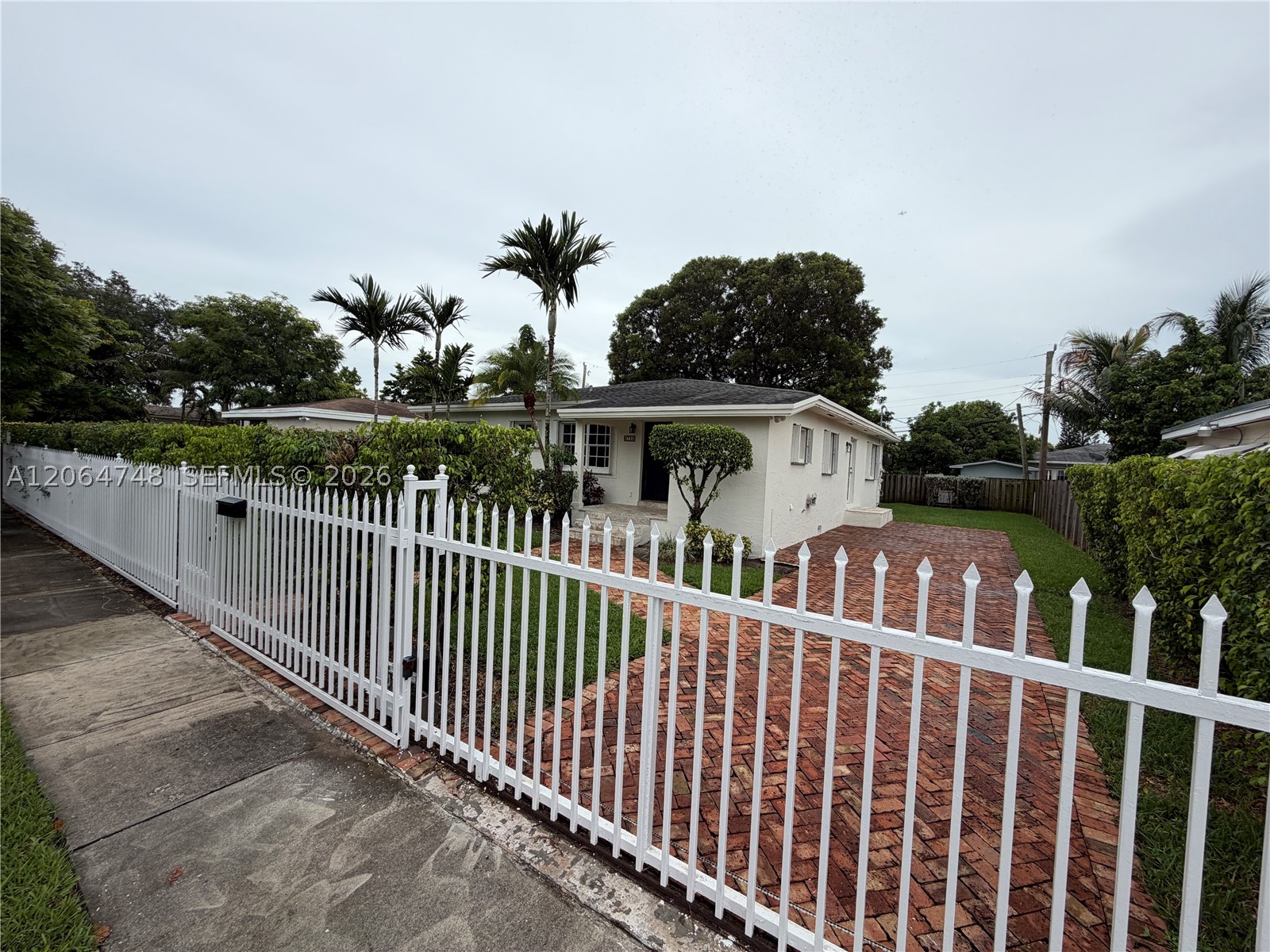 6746 SW 32nd Ter, Miami FL 33155