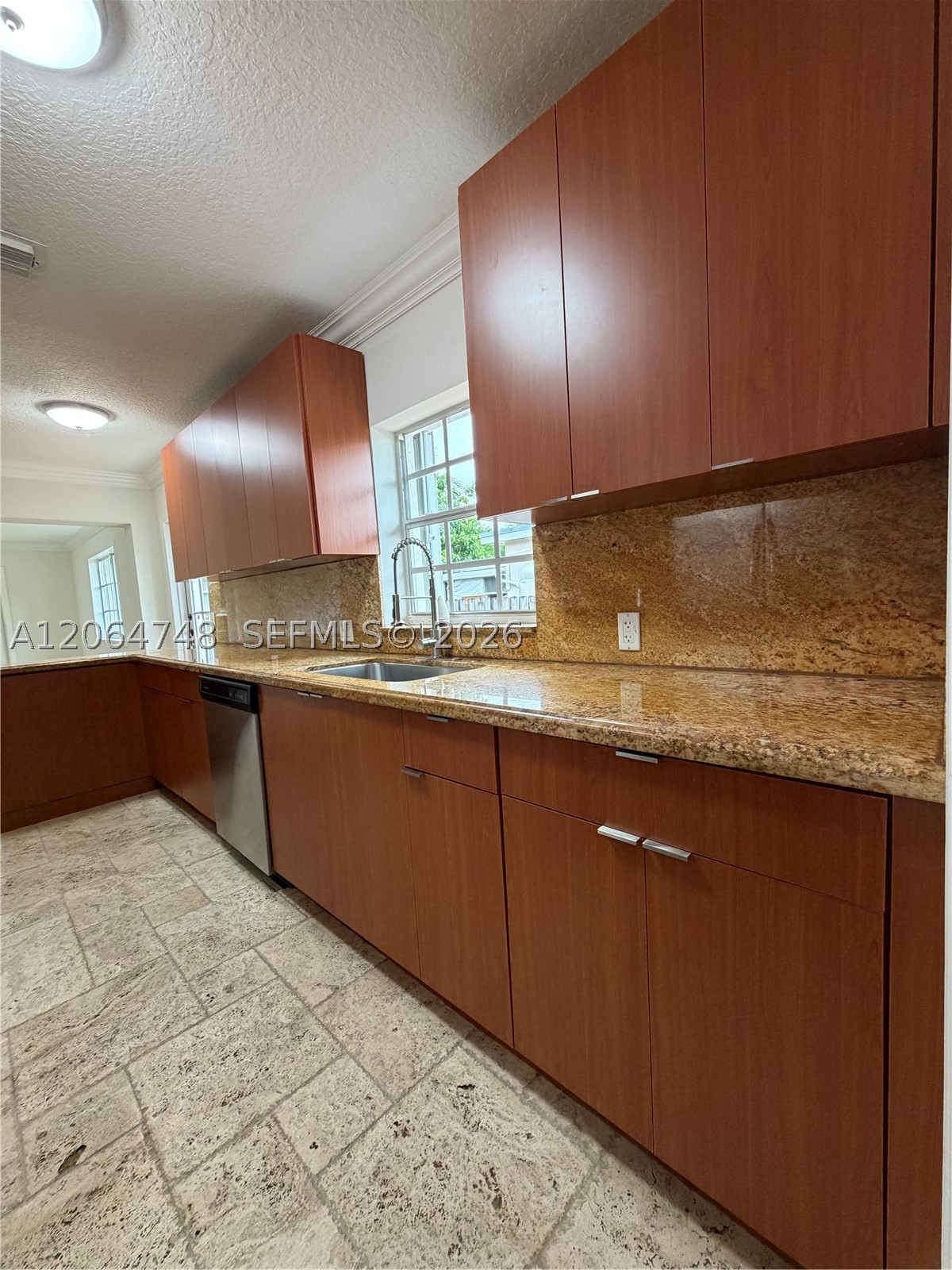 6746 SW 32nd Ter, Miami FL 33155