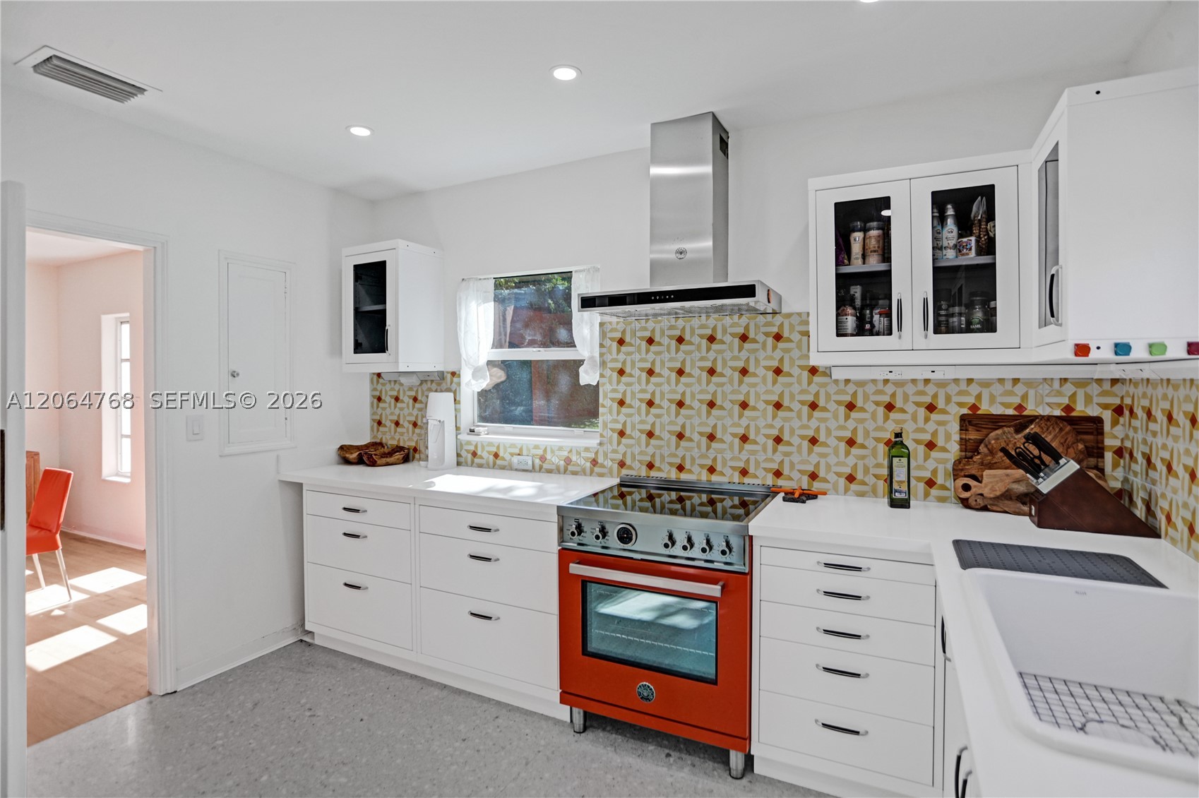 2214 Segovia Cir, Coral Gables FL 33134
