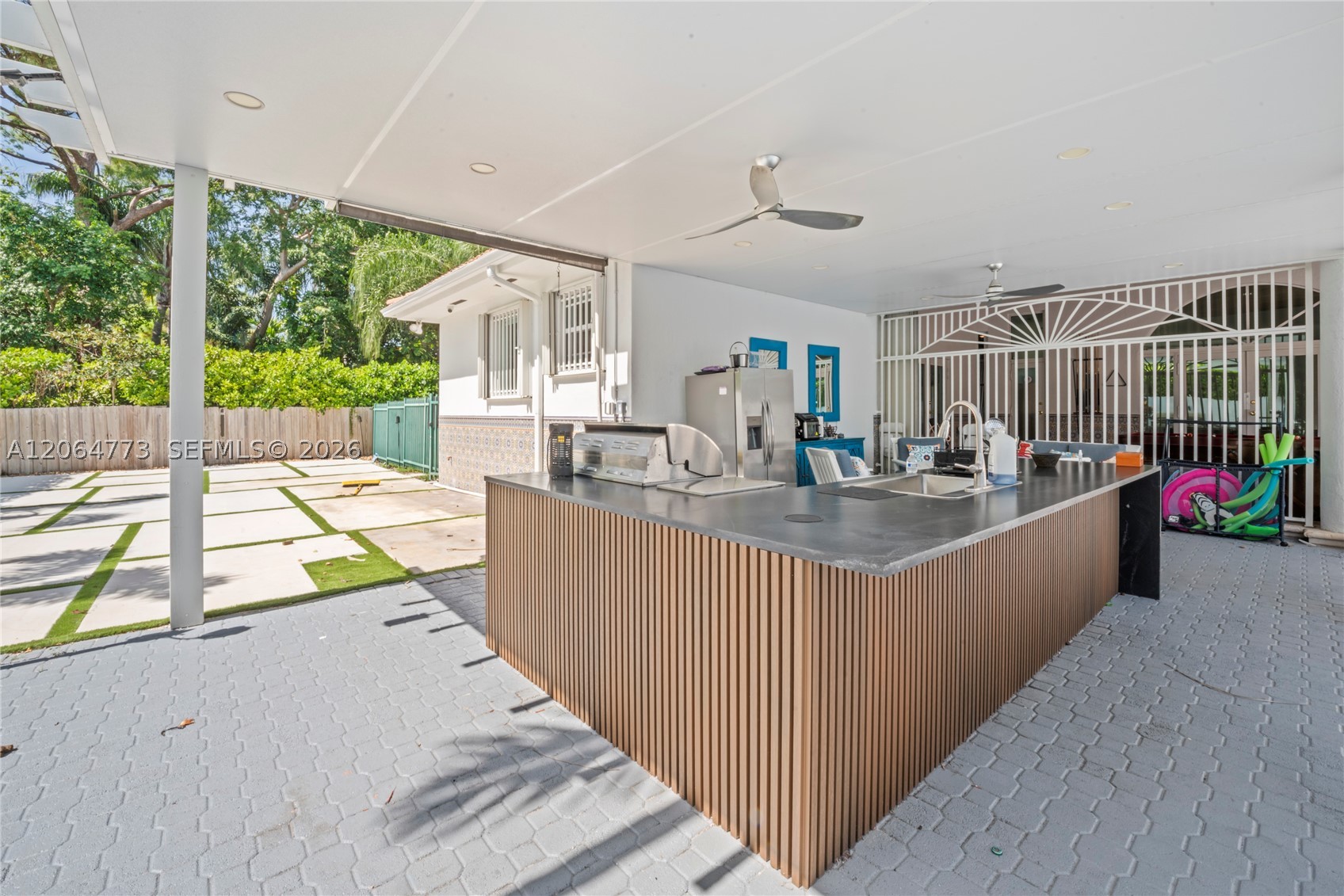 5750 SW 67 Ave, Miami FL 33143