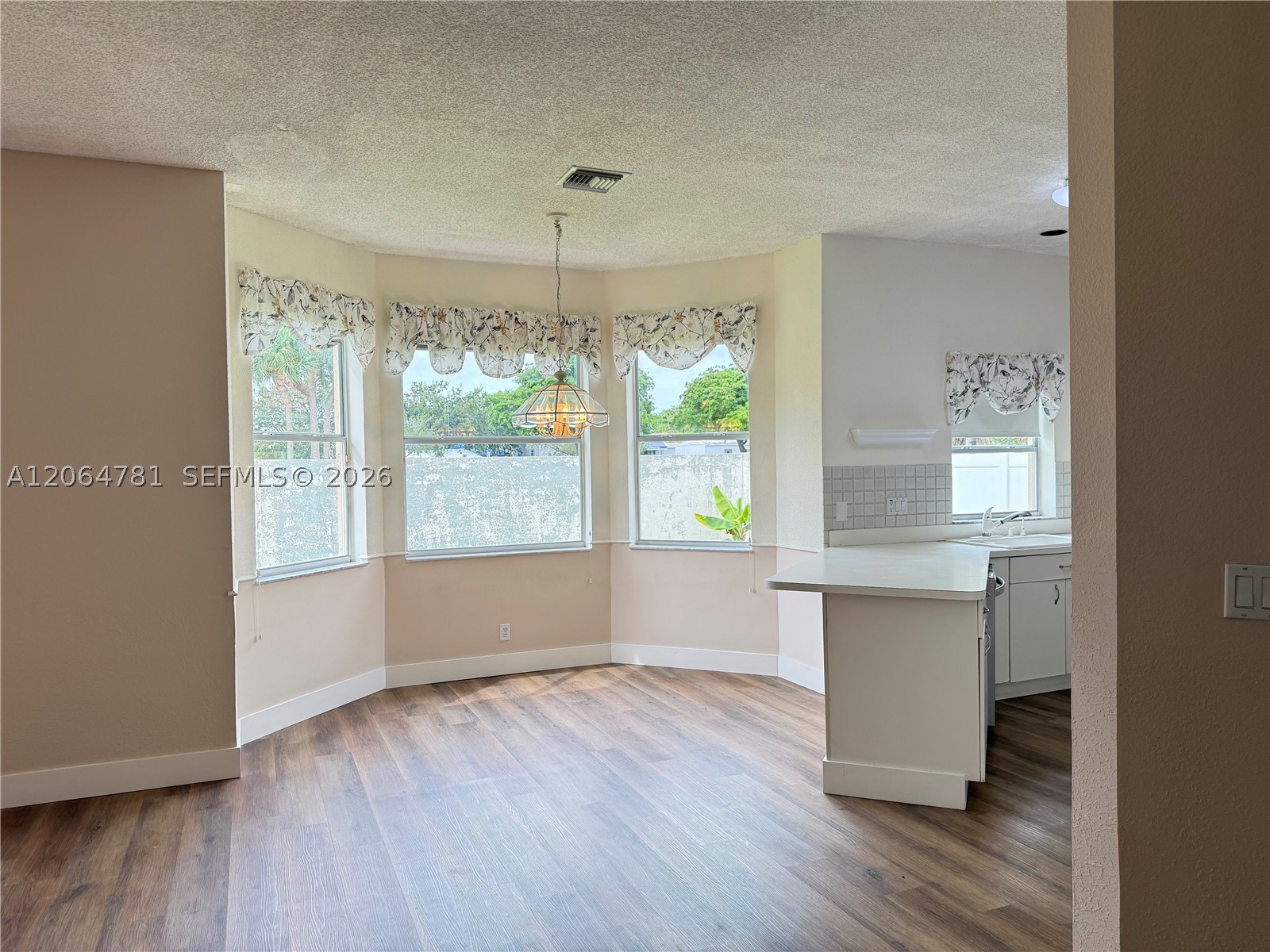 18414 NW 9th St, Pembroke Pines FL 33029