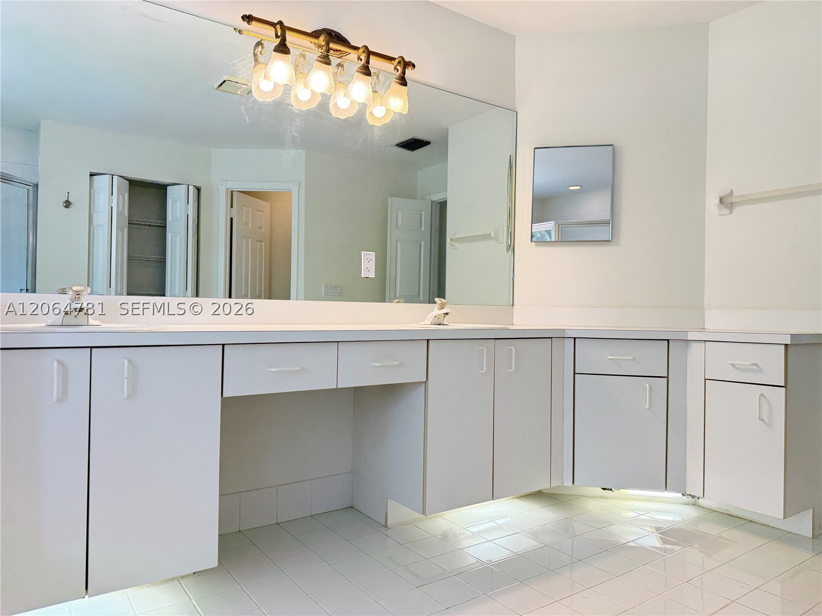 18414 NW 9th St, Pembroke Pines FL 33029