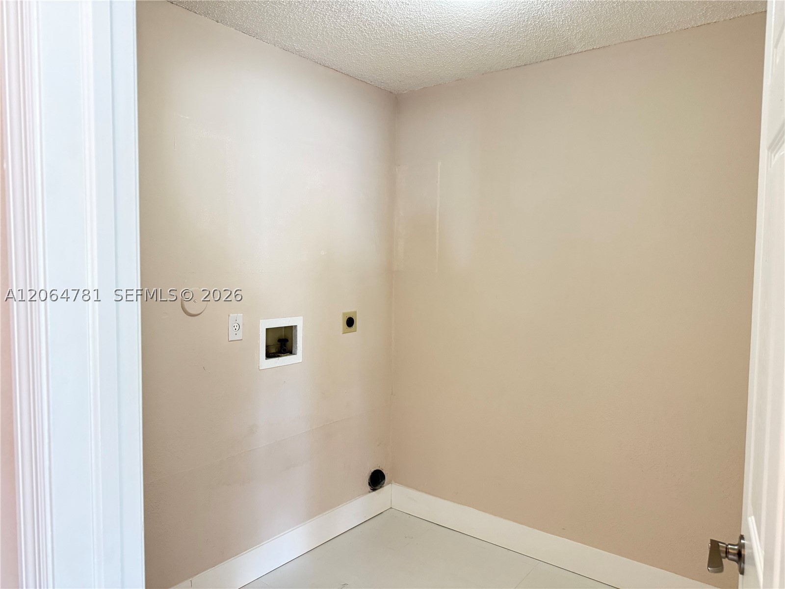 18414 NW 9th St, Pembroke Pines FL 33029