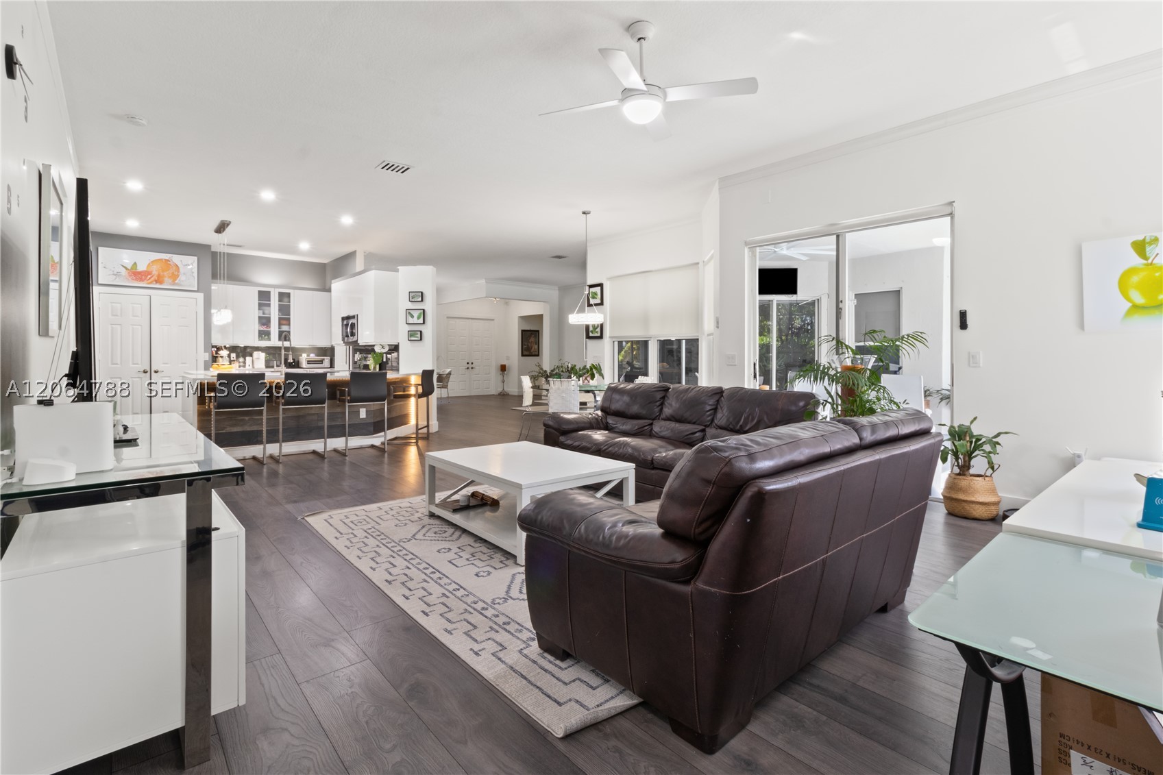 1046 SW 159th Way, Pembroke Pines FL 33027