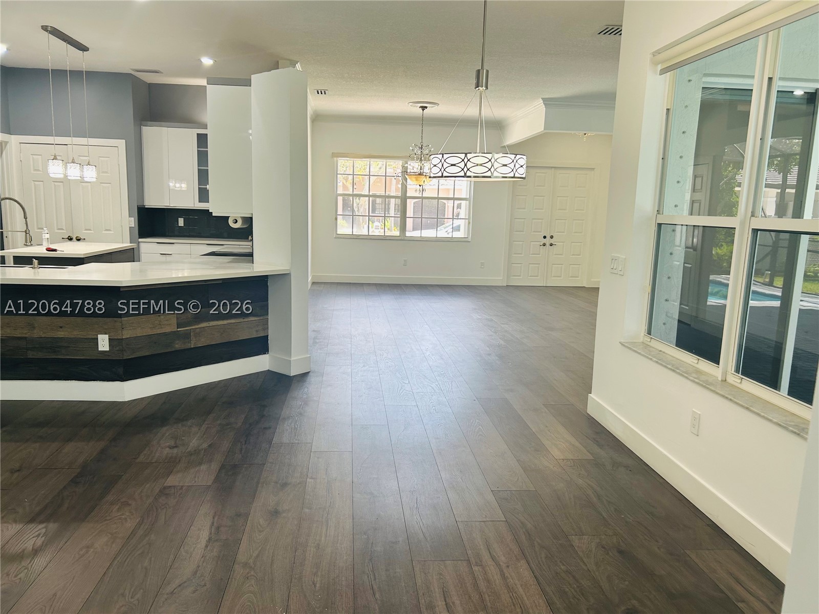 1046 SW 159th Way, Pembroke Pines FL 33027