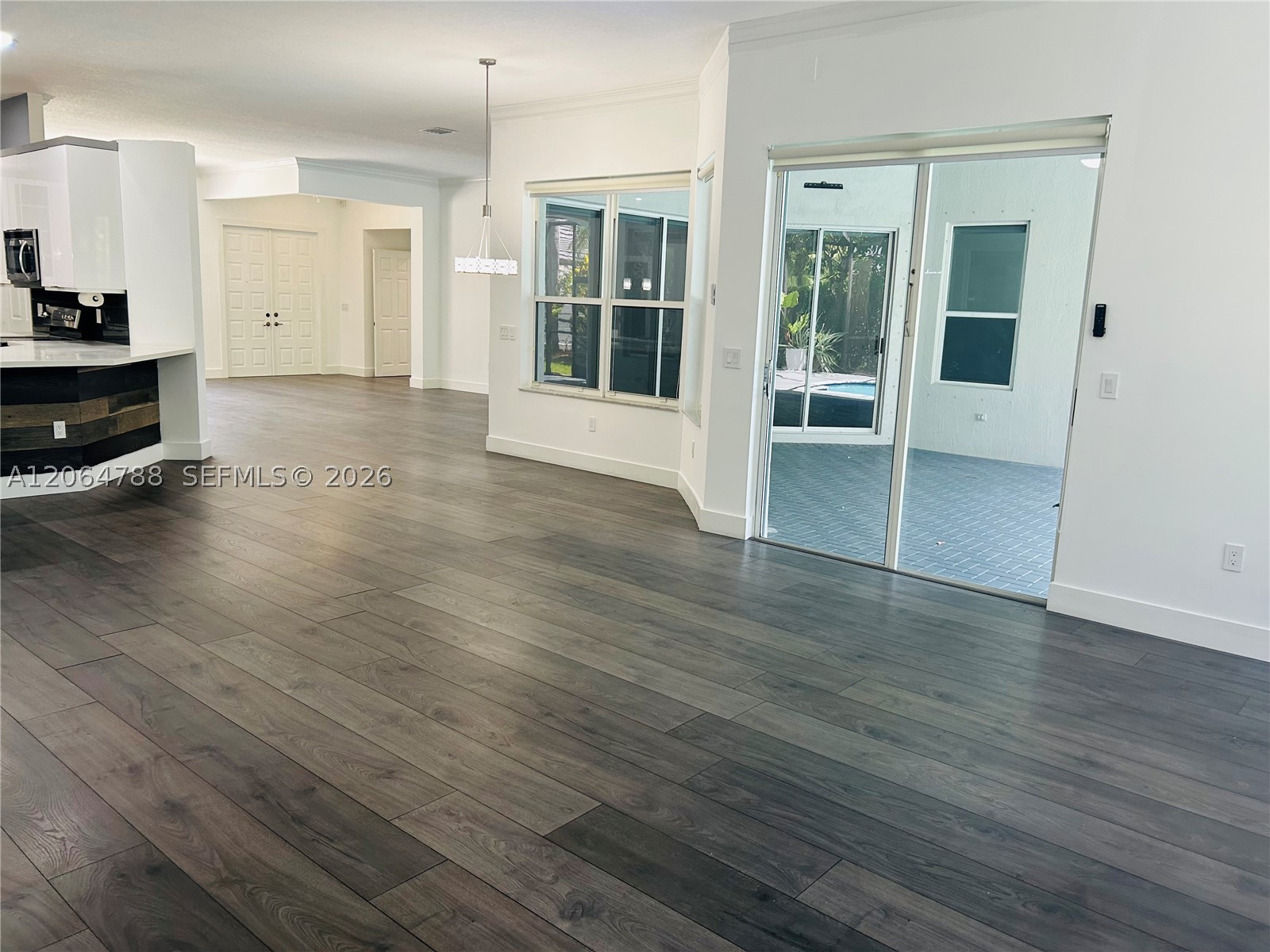 1046 SW 159th Way, Pembroke Pines FL 33027