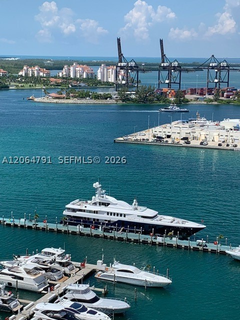 450 Alton Rd #2207, Miami Beach FL 33139