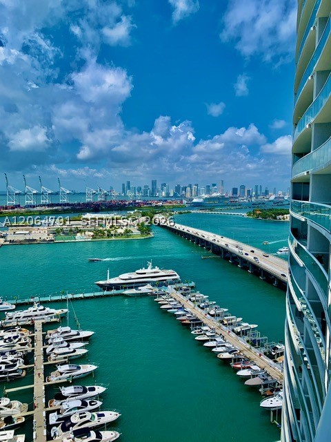 450 Alton Rd #2207, Miami Beach FL 33139