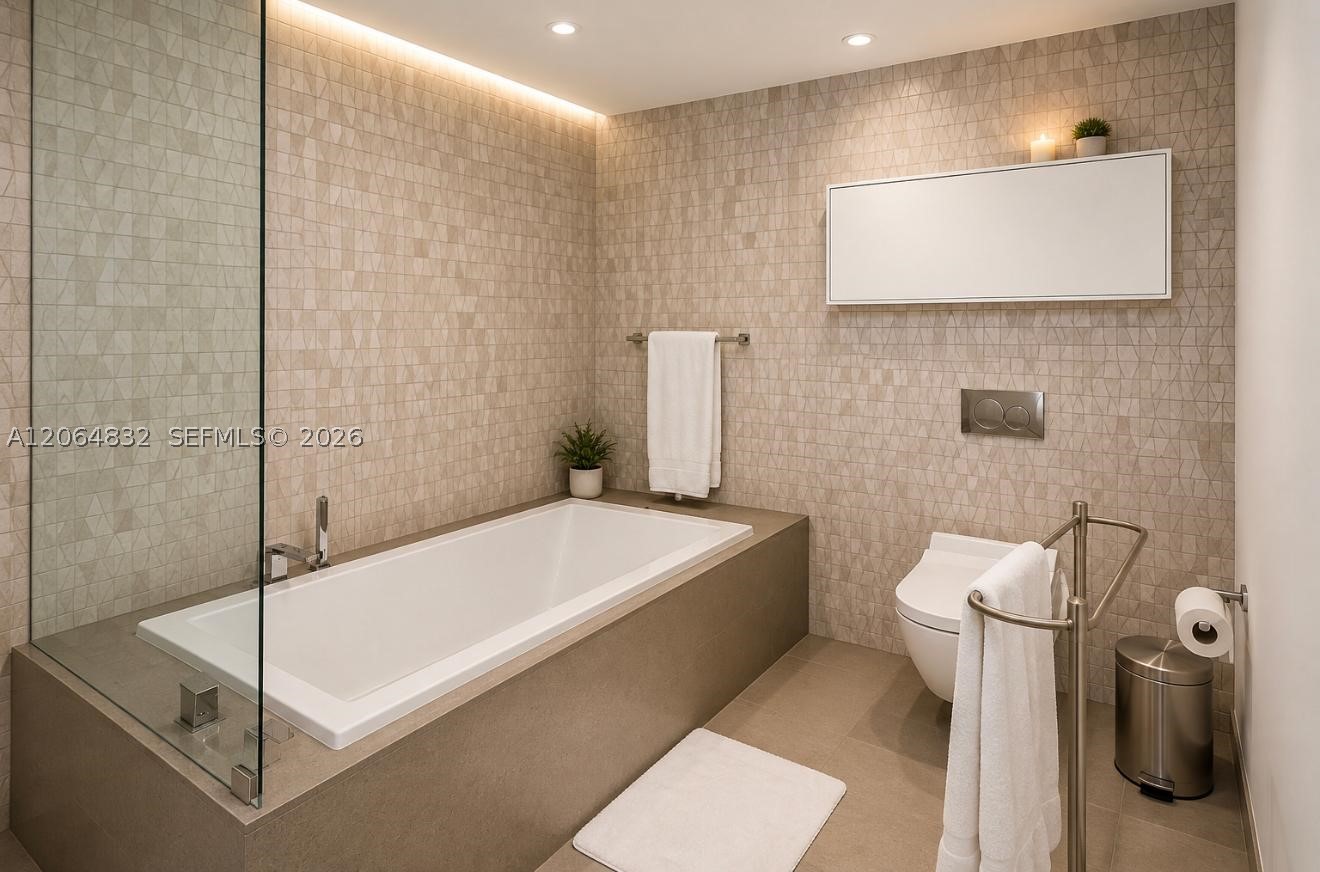 88 SW 7th St #3709, Miami FL 33130