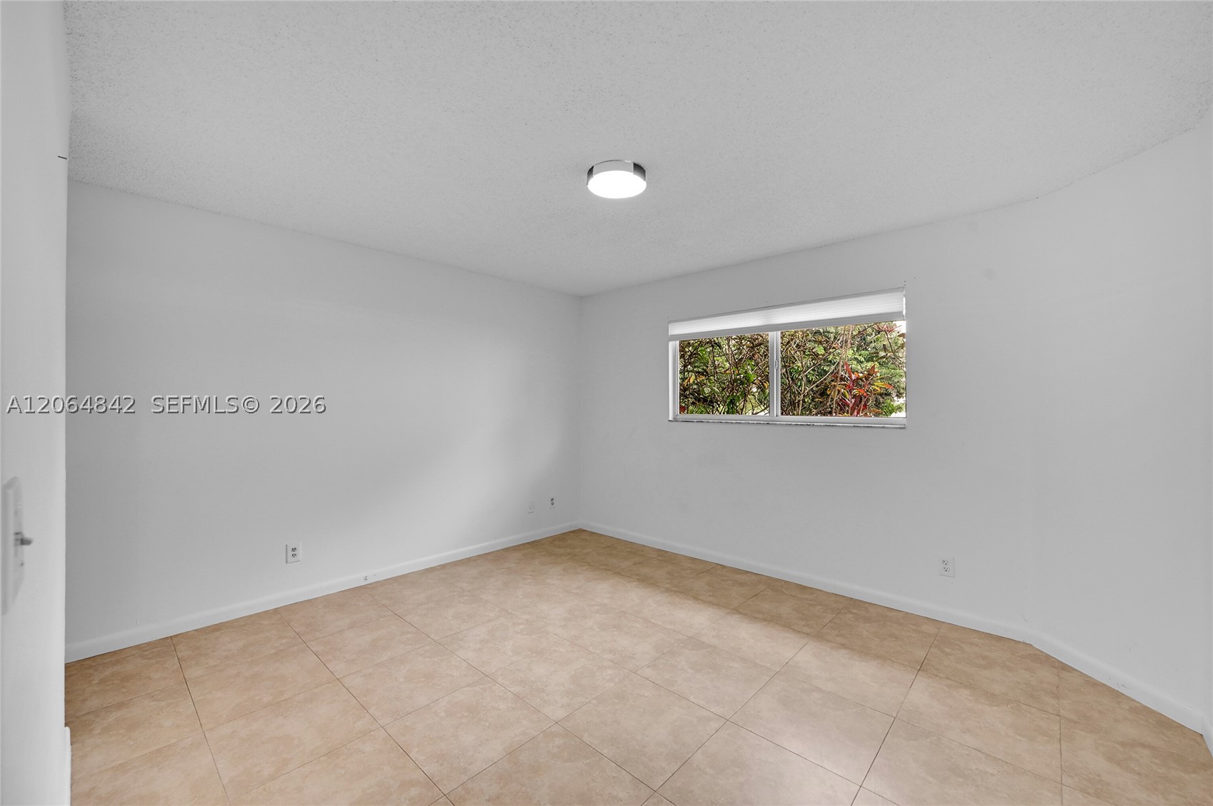 3453 NW 44th St #107, Oakland Park FL 33309