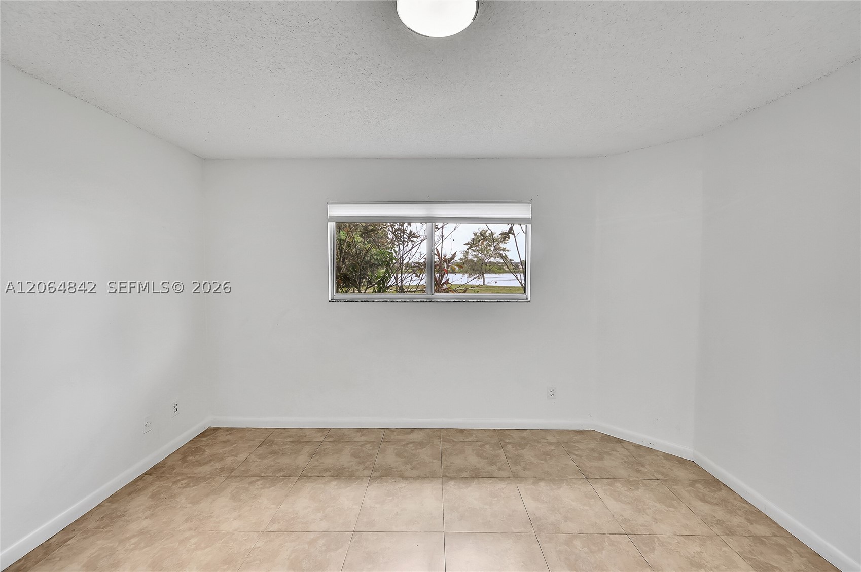 3453 NW 44th St #107, Oakland Park FL 33309
