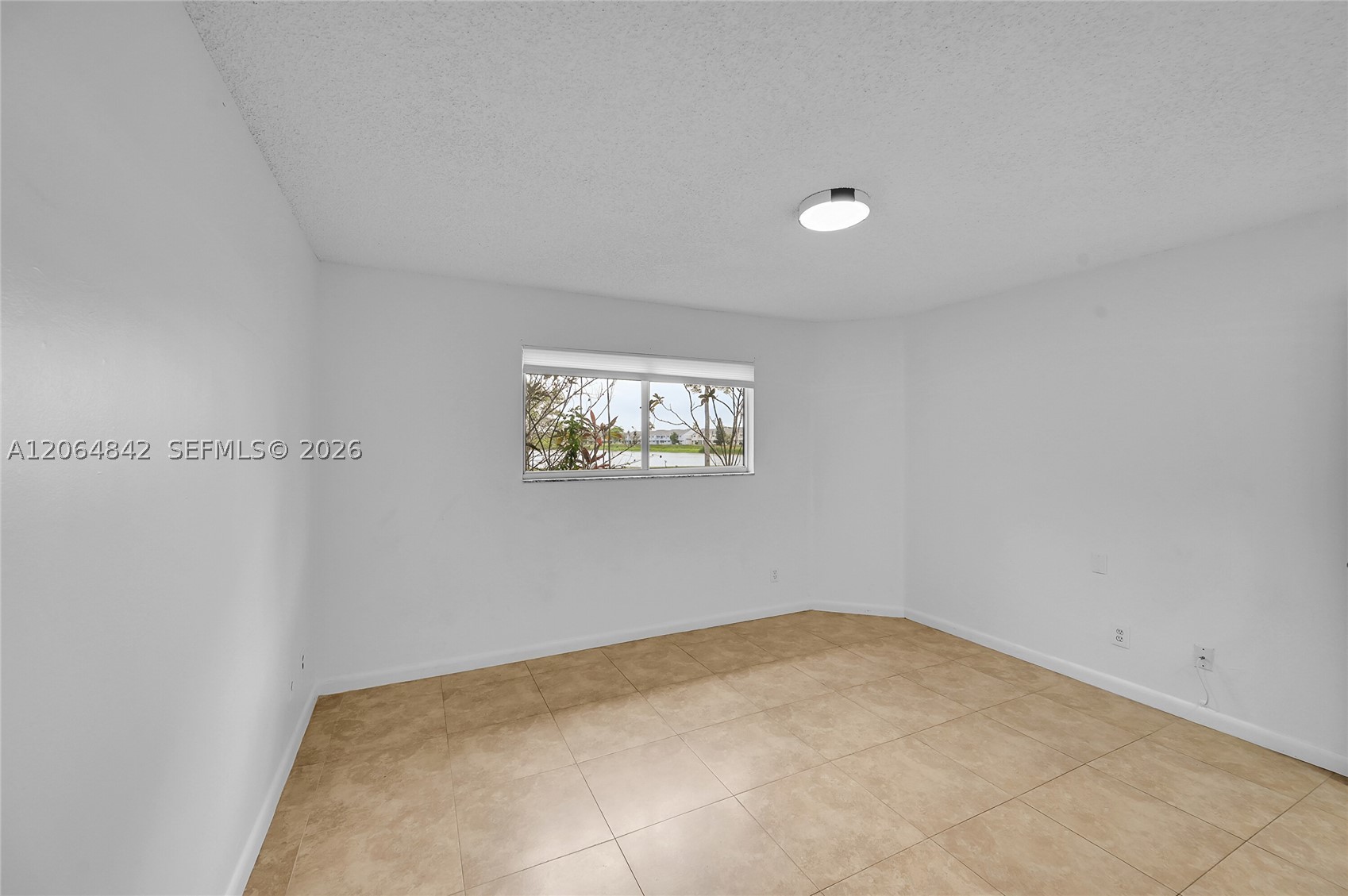 3453 NW 44th St #107, Oakland Park FL 33309