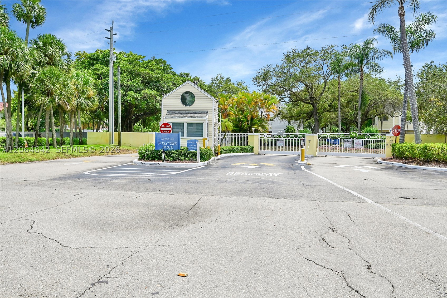 3453 NW 44th St #107, Oakland Park FL 33309